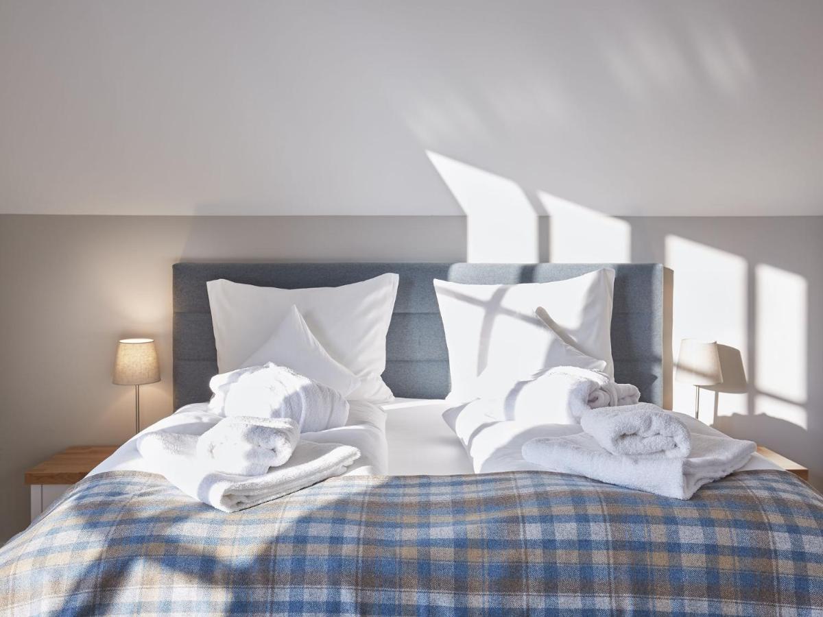 Reetland Am Meer - Premium Reetdachvilla Mit 3 Schlafzimmern, Sauna Und Kamin F07 德兰斯克 外观 照片