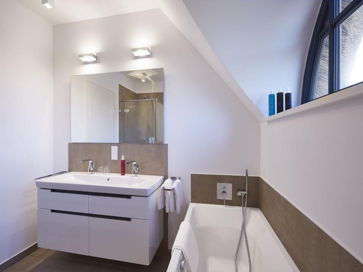 Reetland Am Meer - Premium Reetdachvilla Mit 3 Schlafzimmern, Sauna Und Kamin F07 德兰斯克 外观 照片